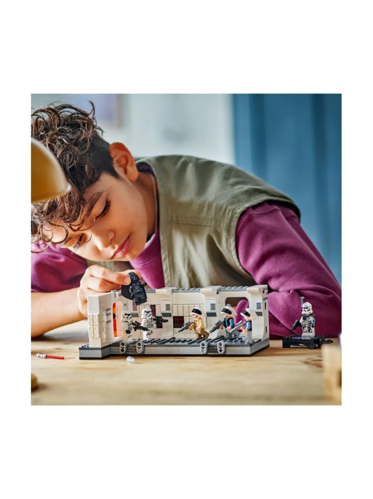 Rakennussarjat<LEGO STAR WARS Astuminen Tantive IV™ ‑alukseen 75387
