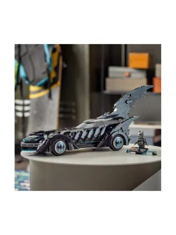 Rakennussarjat<LEGO SUPER HEROES Batman Forever™ Batmobile™ 76304