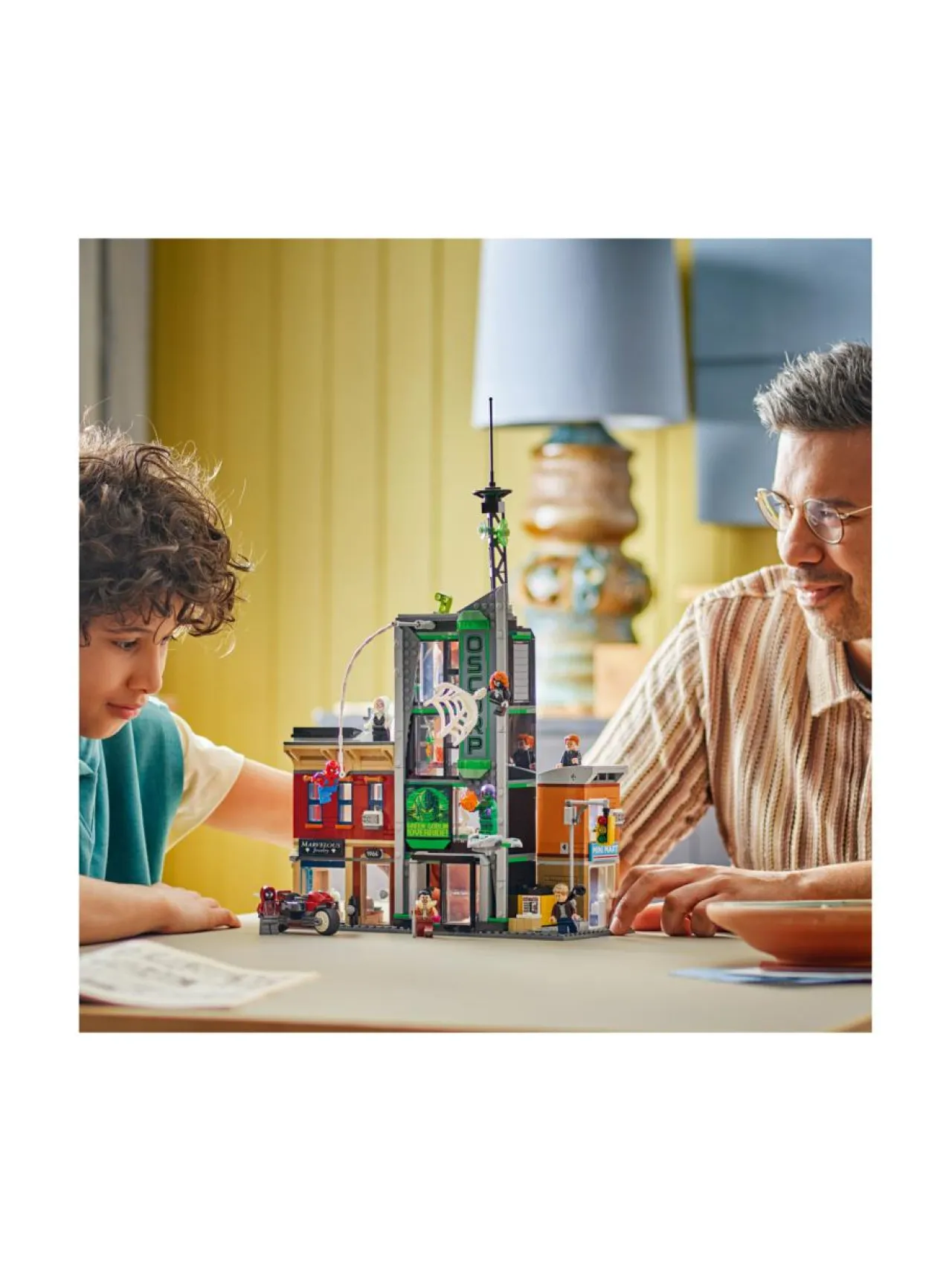 Rakennussarjat<LEGO SUPER HEROES Spider-Man vastaan Oscorp 76324