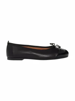 Avokkaat & Korkokengät<PAVEMENT Lucy-ballerinat 112 BLACK/BLACK PATENT