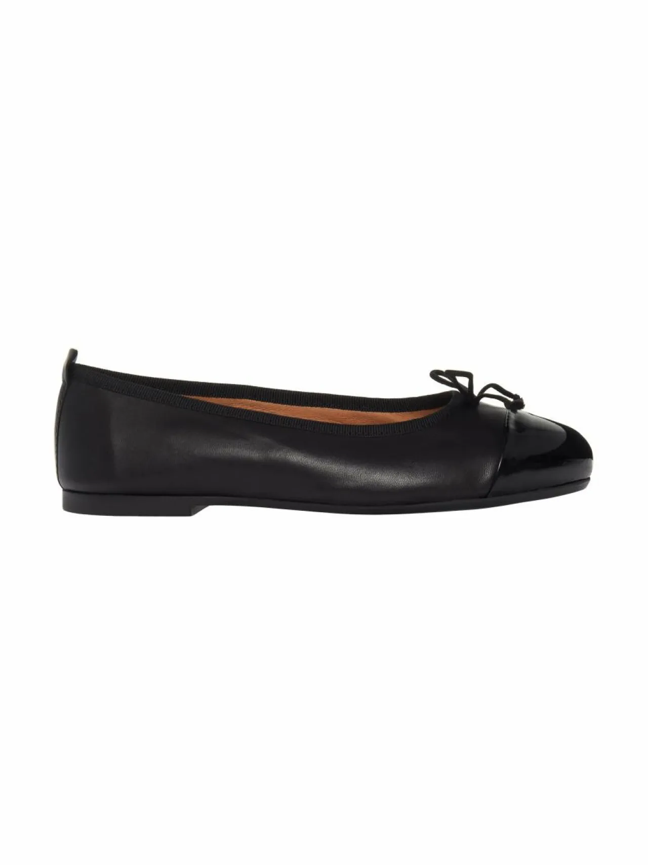 Avokkaat & Korkokengät<PAVEMENT Lucy-ballerinat 112 BLACK/BLACK PATENT