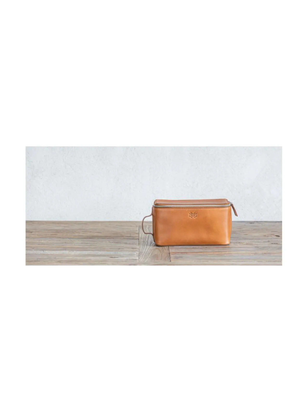 Matkalaukut & Tarvikkeet<MMV Bags Luton Leather Washbag -toilettilaukku COGNAC (KONJAKINRUSKEA)