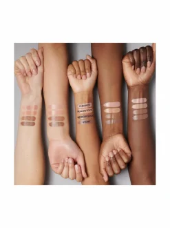 Huulet<MAC ximal Satin Lipstick -huulipuna