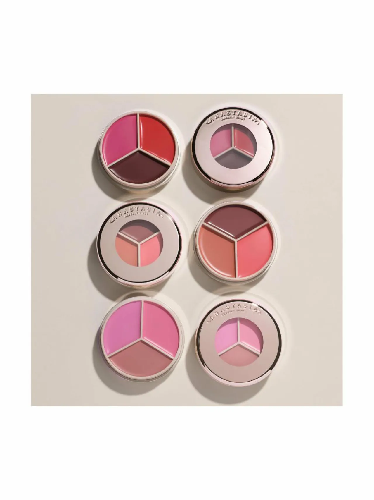Anastasia Magic Touch Blush Trio -voidemainen poskipuna^ Kasvot