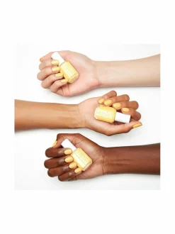 Essie Mellow in the Meadow -kynsilakka^ Kynnet