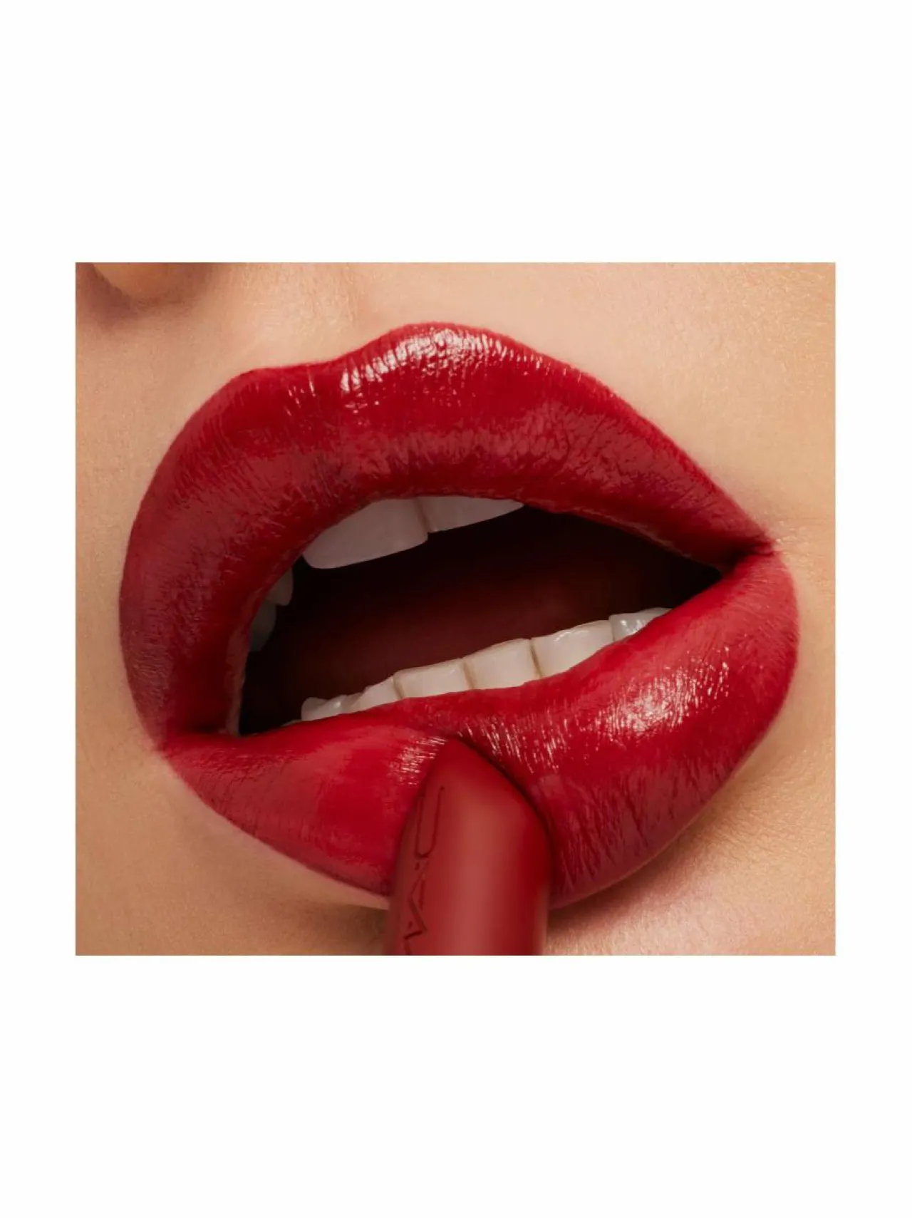 MAC Mini ximal Sleek Satin Lipstick -huulipuna^ Huulet
