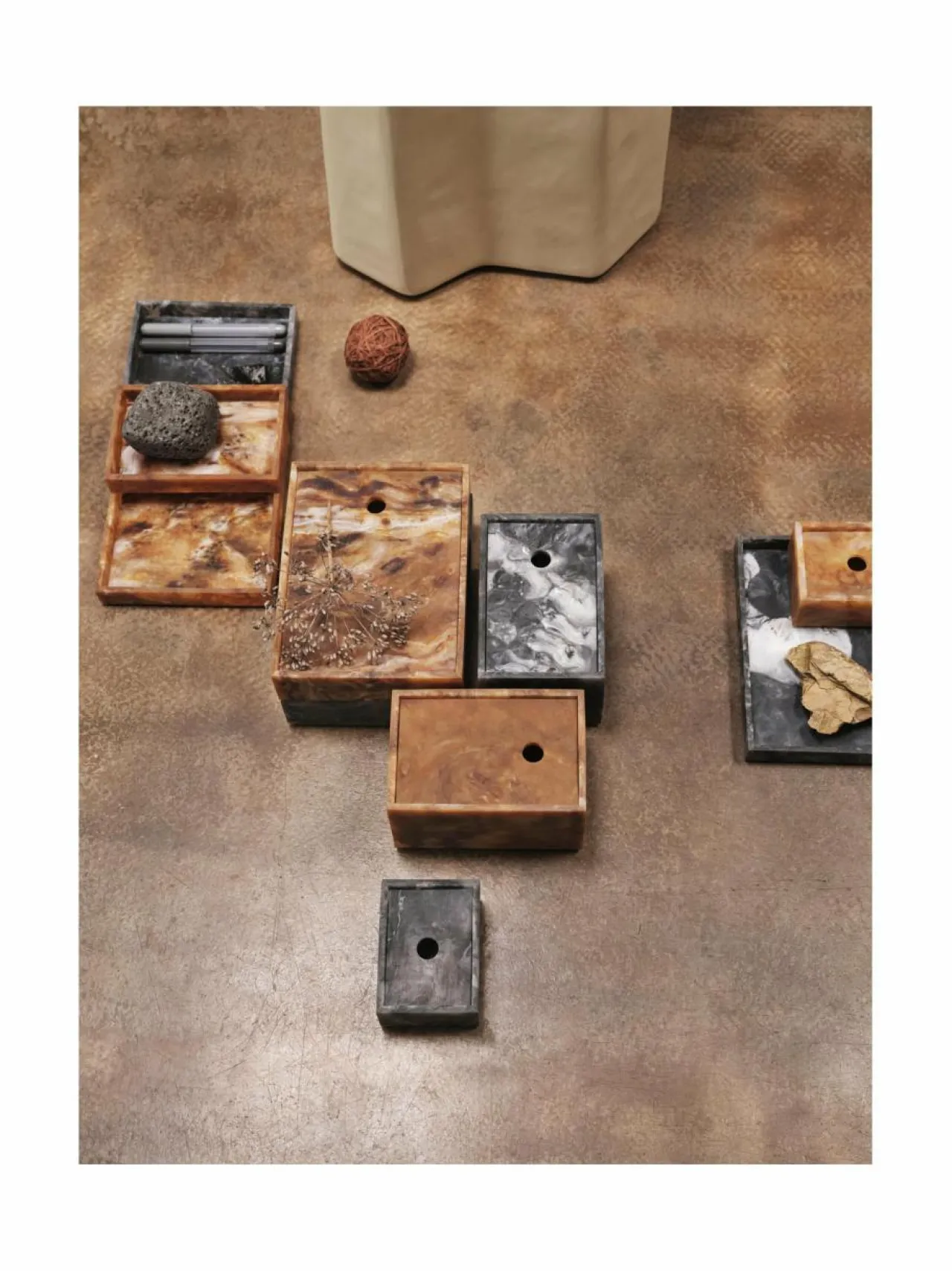 Koriste-Esineet<Ferm Living Mist-säilytyslaatikko CHARCOAL