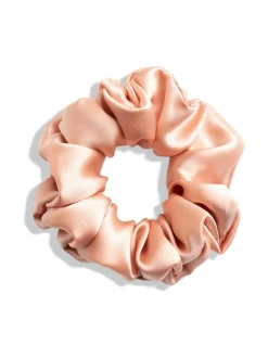 Hiustarvikkeet<Upcycle with Jing Mulberry Silk Scrunchie -hiusdonitsi - vaaleanpunainen PINK