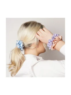 Upcycle with Jing Mulberry Silk Scrunchie -hiusdonitsi - vaaleansininen^ Hiustarvikkeet