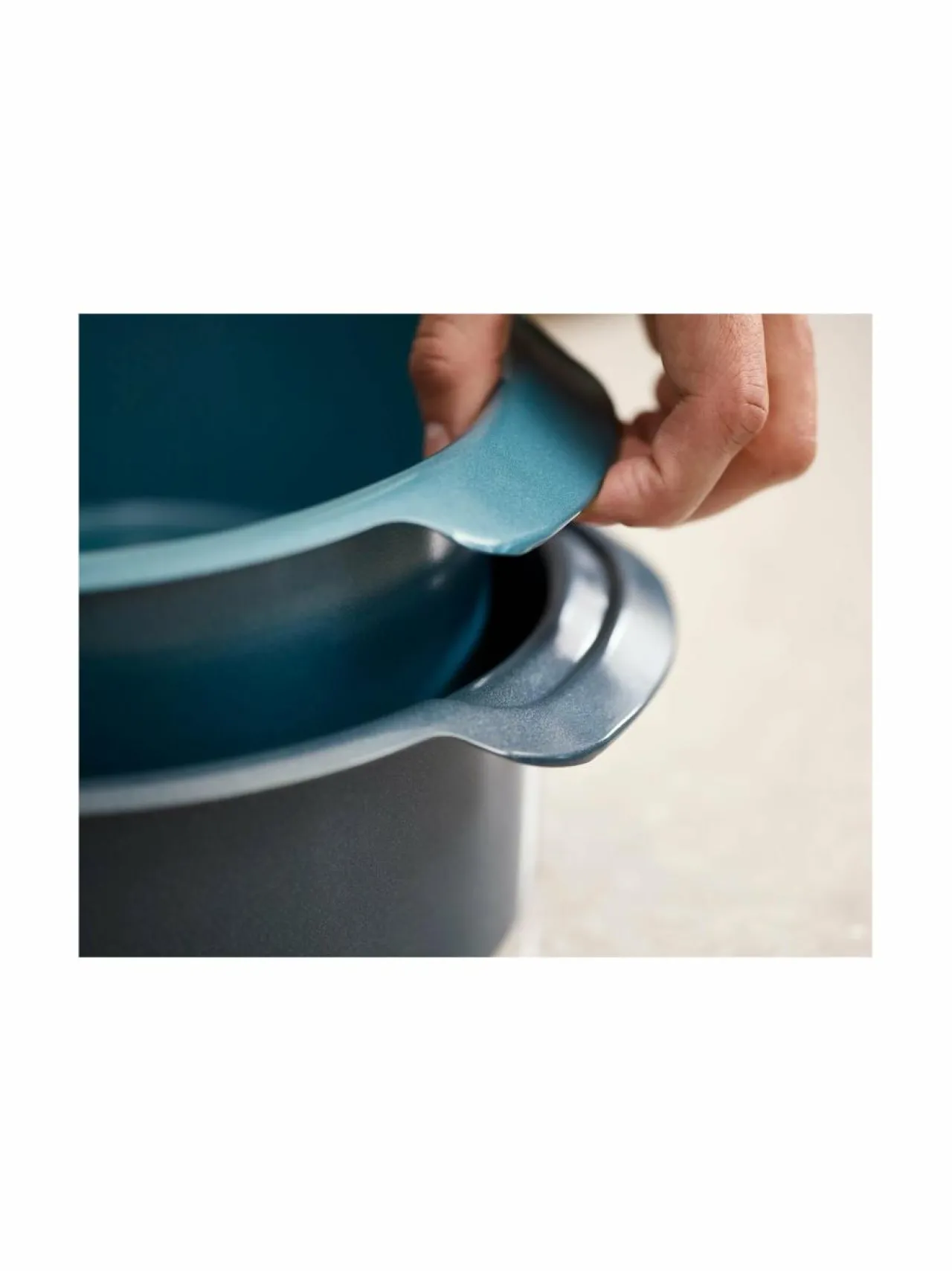 Joseph Joseph Nest Bake Round -kakkuvuoka 23 cm^ Leivonta