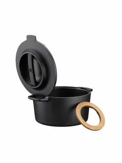 Keitto- & Paistoastiat<Fiskars Norden-valurautapata 4 l MUSTA