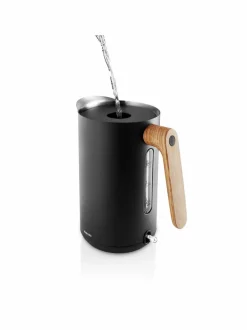 Tee, Kahvi & Vesi<Eva Solo Nordic Kitchen vedenkeitin 1,5 l BLACK