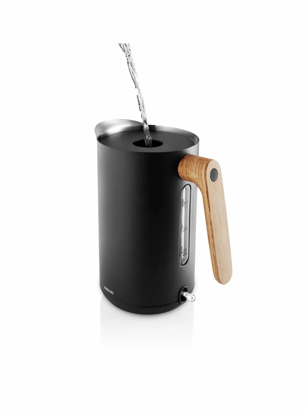 Tee, Kahvi & Vesi<Eva Solo Nordic Kitchen vedenkeitin 1,5 l BLACK