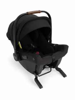 Turvaistuimet<Nuna Pipa Urbn turvakaukalo isofix-kiinnikkeillä (40-75cm) CAVIAR