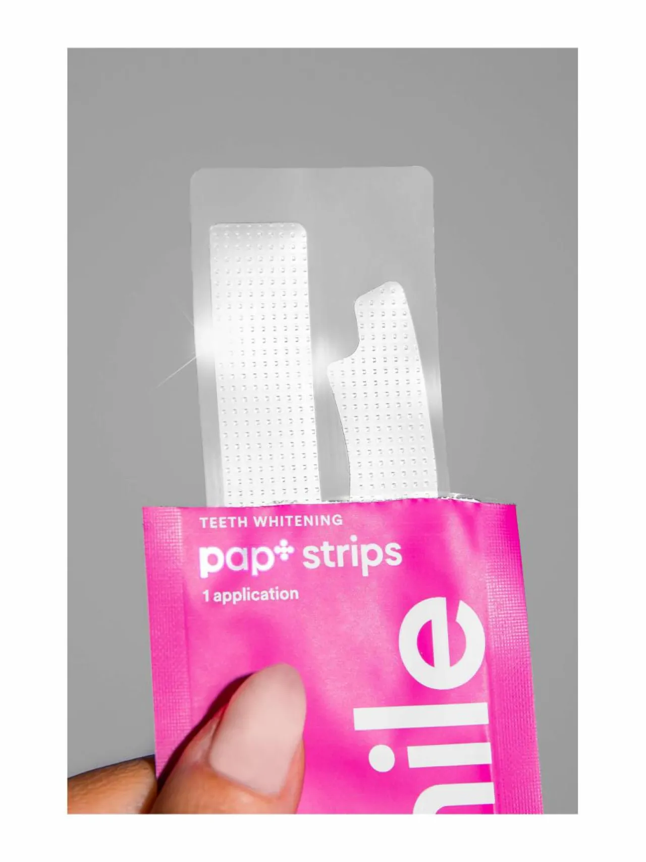 Hismile PAP+ Whitening Strips -valkaisuliuskat^ Erikoistuotteet