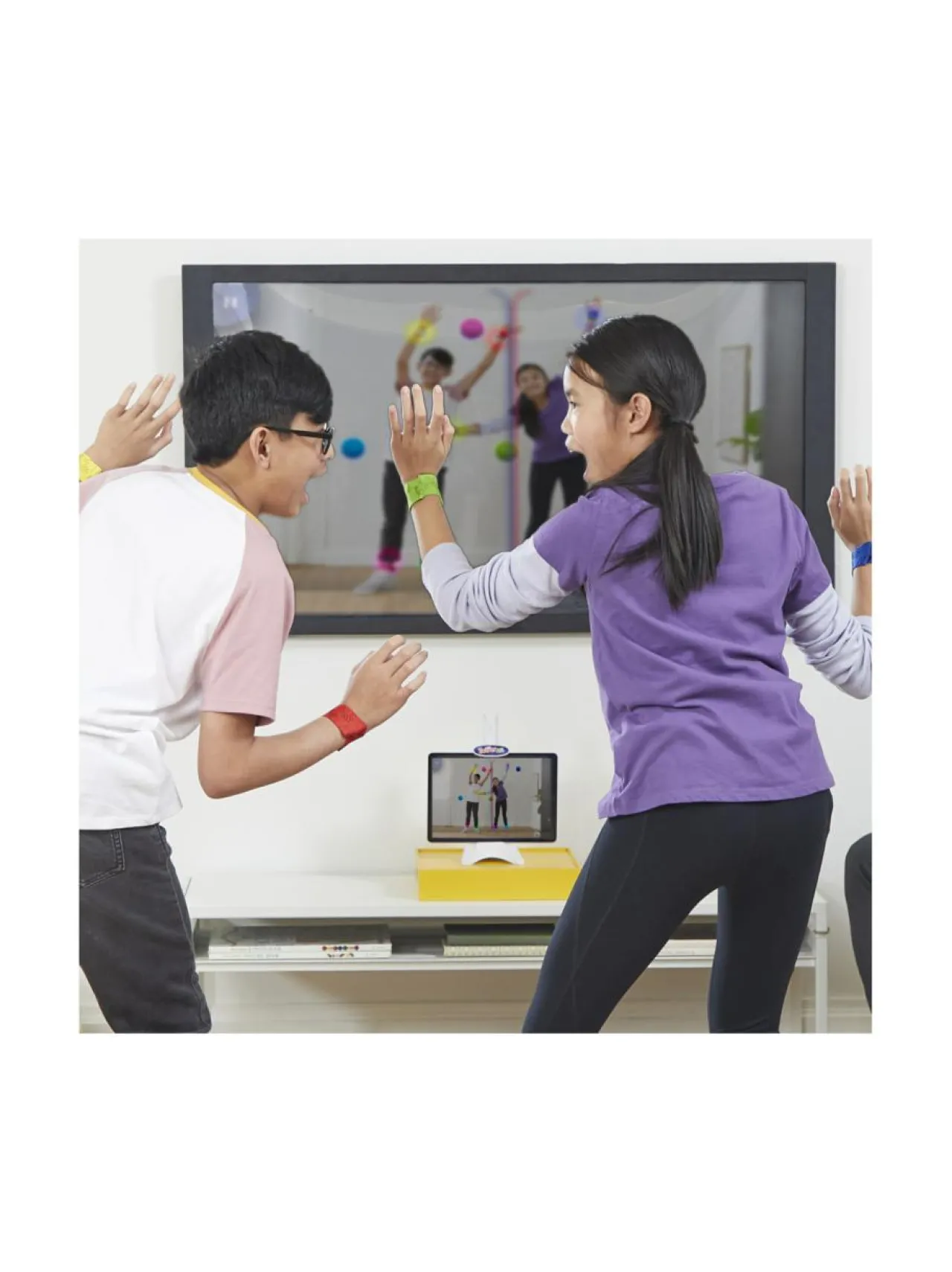 Pelit<HASBRO GAMING Partypeli Twister Air