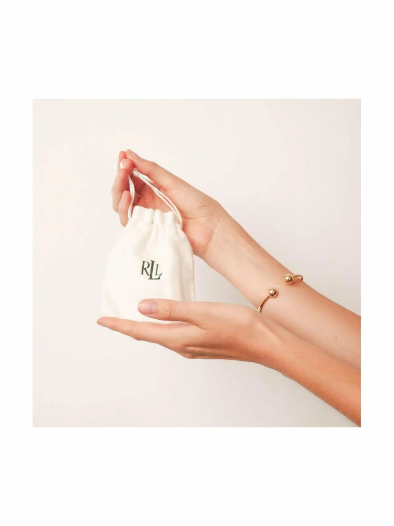 Lauren Ralph Lauren Pearl Logo -nappikorvakorut^ Korut
