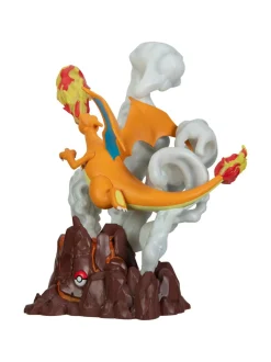 Figuurit & Interaktiiviset Lelut<POKEMON Keräilypatsas Charizard, 30 cm