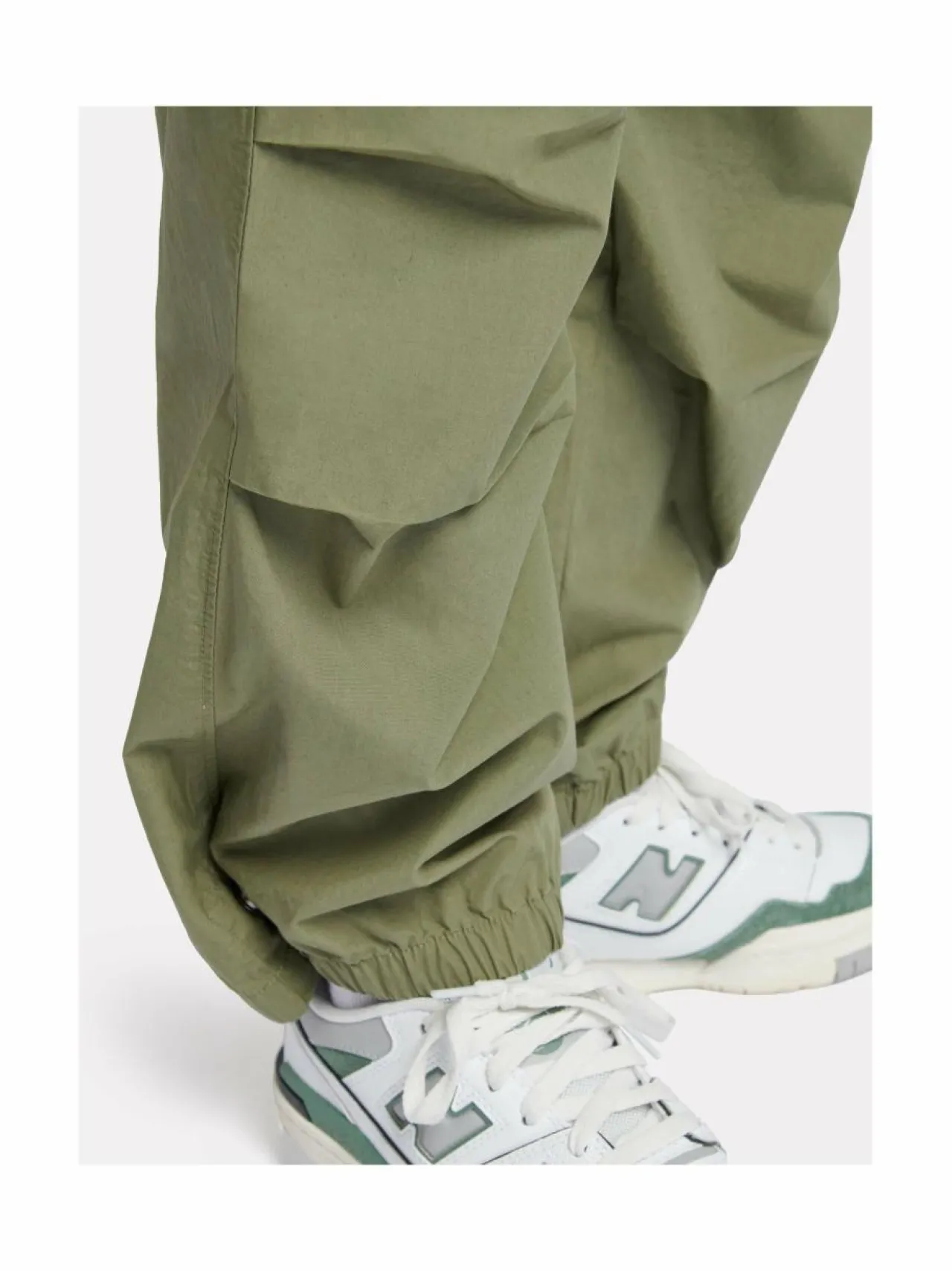 Housut & Jumpsuitit<New Balance Premium Unisex -cargohousut DIO DARK OLIVINE