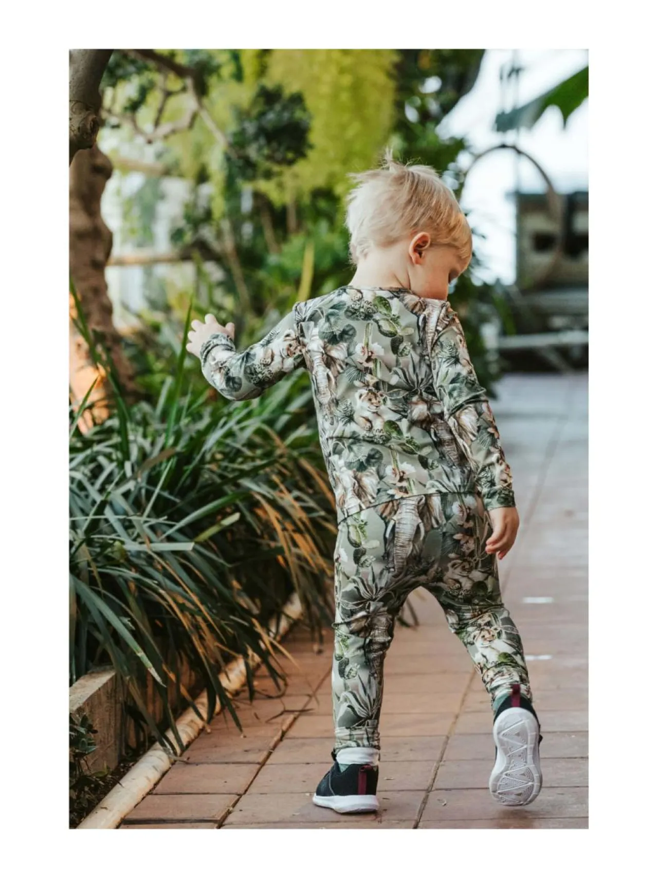 Nakoa Print Leggings,^ Collegehousut & Leggingsit
