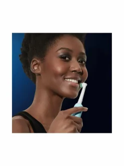 Hampaidenhoito<Oral-B PRO1- sähköhammasharja + matkakotelo TURQUOISE