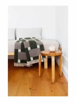 Huovat & Päiväpeitot<Lapuan Kankurit Punos-villahuopa, 130 x 180 cm 4 WHITE-OLIVE-BLACK