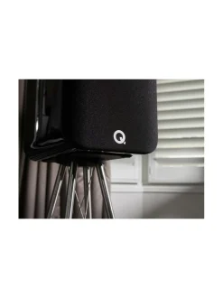 Audio<Q Acoustics Concept 30 jalustakaiutinpari, valkoinen