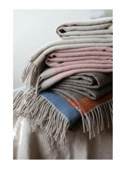 Huovat & Päiväpeitot<Lapuan Kankurit Rauha-villahuopa 130 x 180 cm ROSE-BEIGE