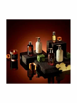 Molton Brown Re-charge Black Pepper Bath & Shower Gel -suihkugeeli 300 ml^ Naiset