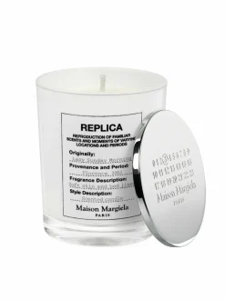Maison Margiela Replica Lazy Sunday Morning Candle -tuoksukynttilä 165 g^ Huonetuoksut & Tuoksukynttilät