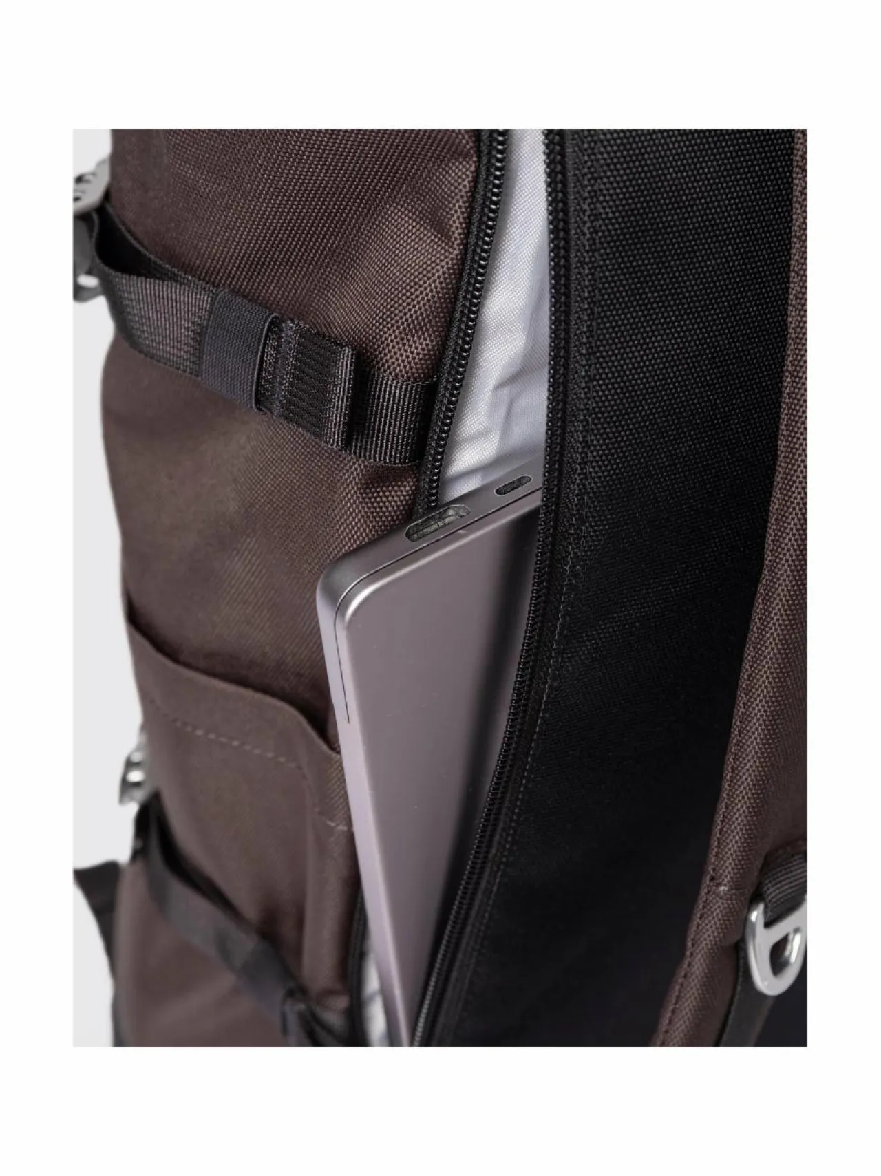 Sandqvist Rolltop L -reppu^ Reput