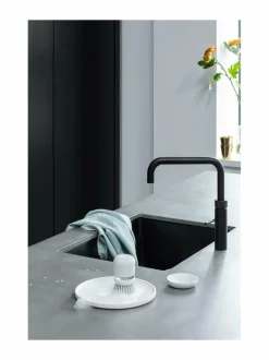 Keittiötarvikkeet<Brabantia Saippuaa annosteleva tiskiharja LIGHT GREY
