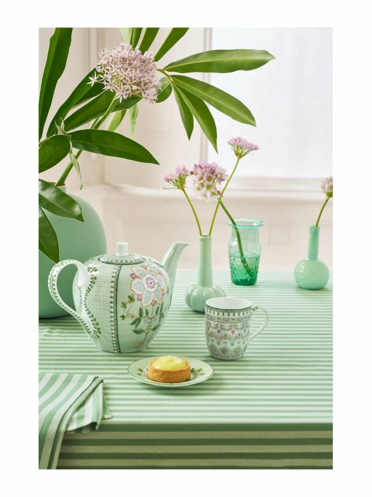 PIP Studio Small Lily & Lotus -posliinimuki 145 ml^ Mukit & Kupit & Asetit