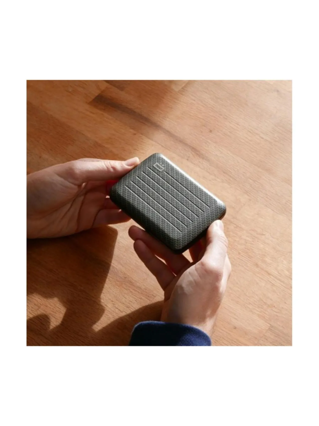 Lompakot & Kotelot<Ögon Designs Smart Case V2 - luottokorttikotelo CARBON SERGE