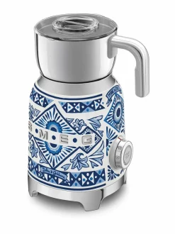 Kahvin- & Vedenkeittimet<Smeg x Dolce & Gabbana "Blu Mediterraneo" -maidonvaahdotin WHITE & BLUE