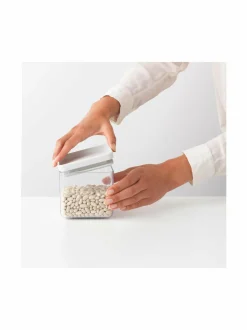 Keittiötarvikkeet<Brabantia Square Canister -säilytyspurkki 0,7 l LIGHT GREY