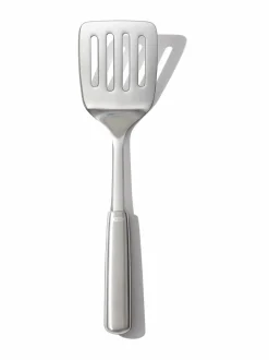 Keittiötarvikkeet<OXO Steel Cooking -teräslasta STAINLESS STEEL, BLACK