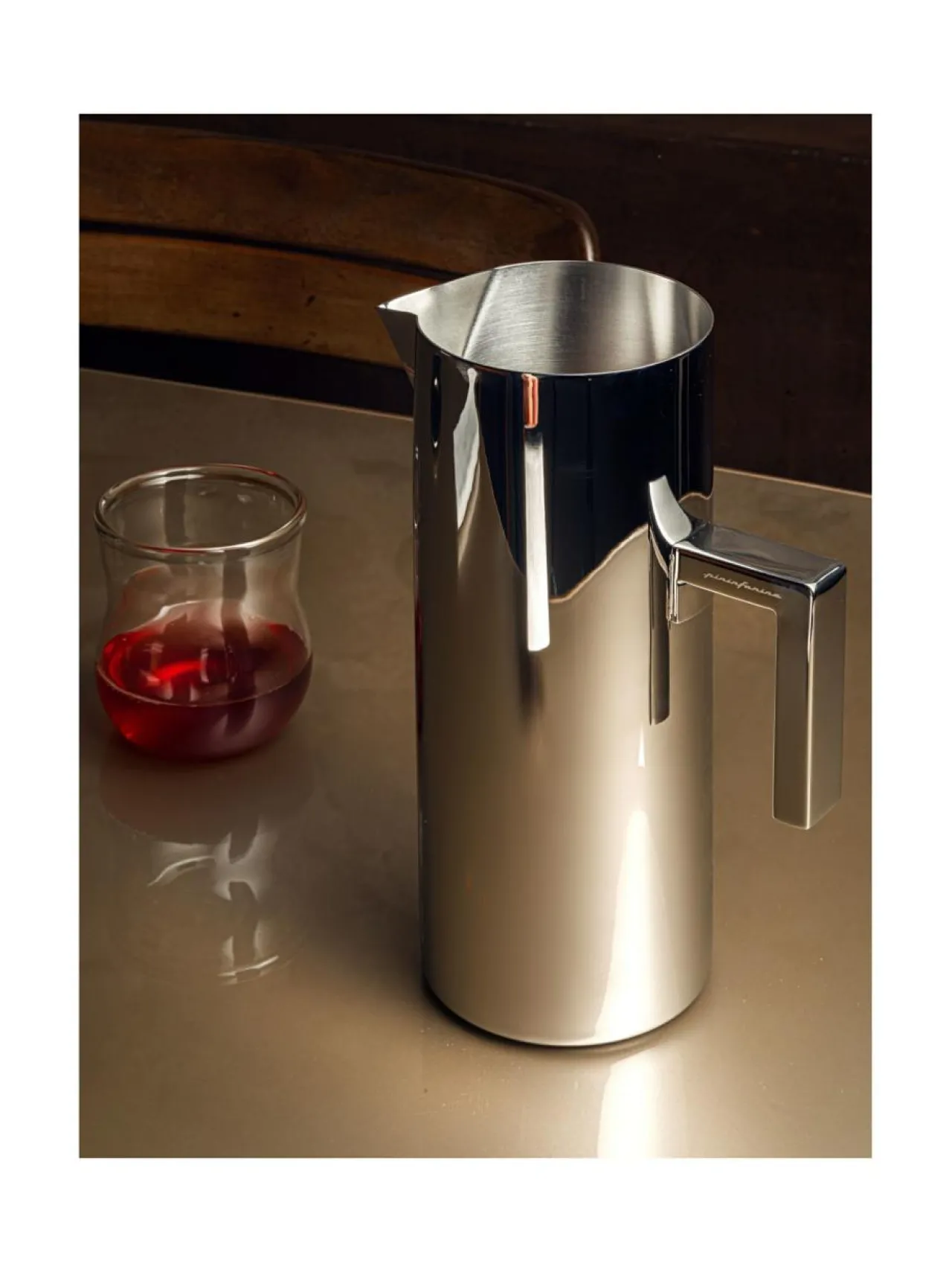 Tarjoiluastiat<Mepra Stile by Pininfarina kaadin 2 lt