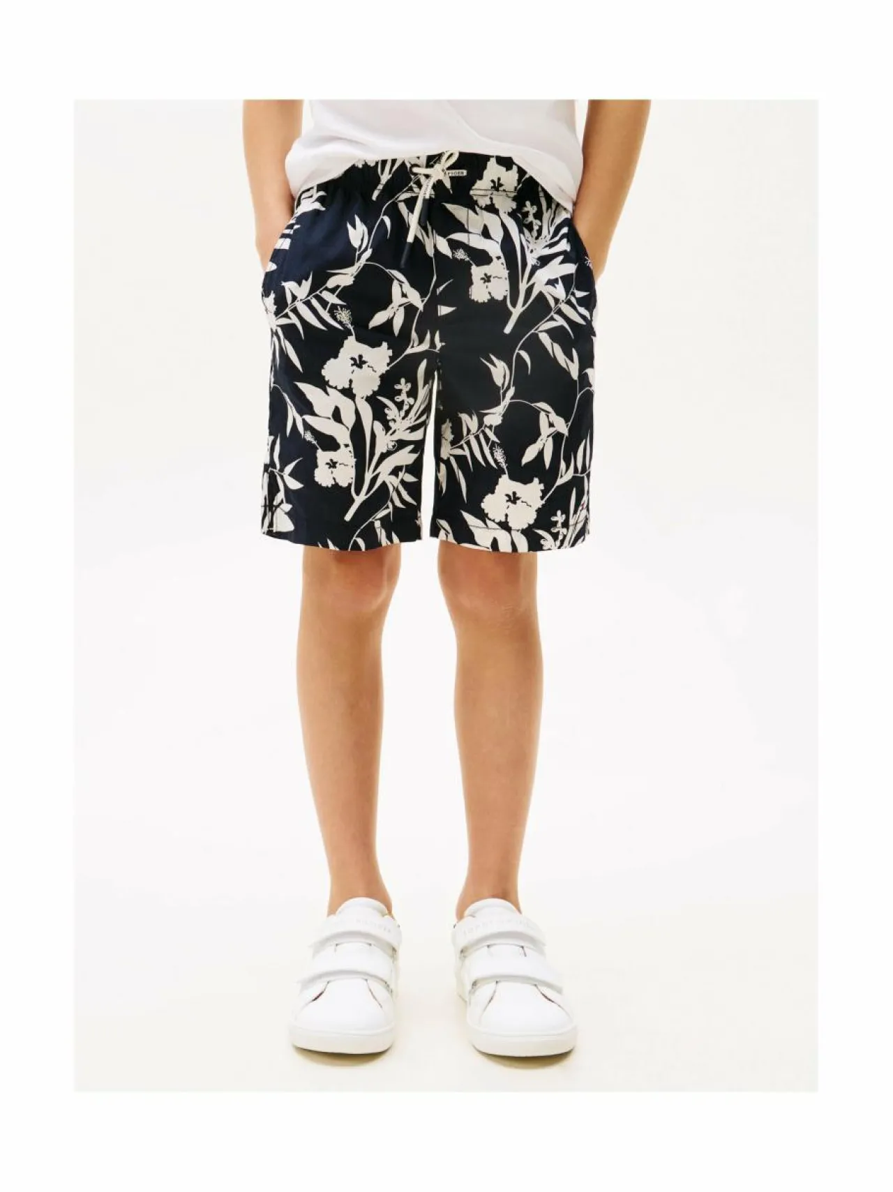 Shortsit<Tommy Hilfiger Stretch Poplin Printed -shortsit 0GY DARK NIGHT NAVY FLORAL PRINT