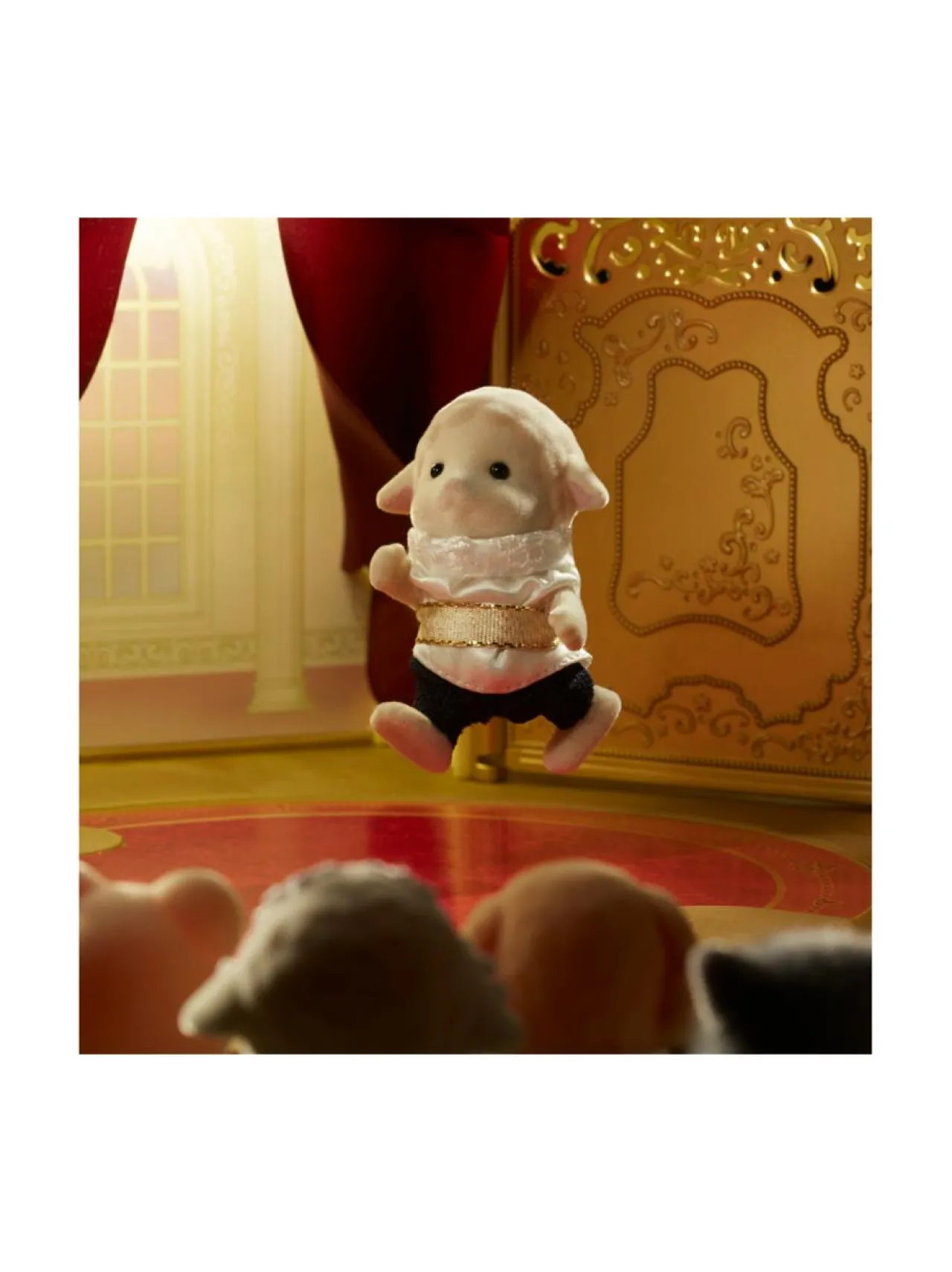 SYLVANIAN FAMILIES Lammasperhe^ Nuket & Nuken Tarvikkeet