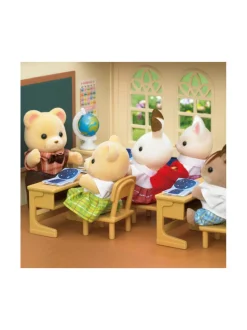 Figuurit & Interaktiiviset Lelut<SYLVANIAN FAMILIES Leikkisetti Maalaiskoulu puussa