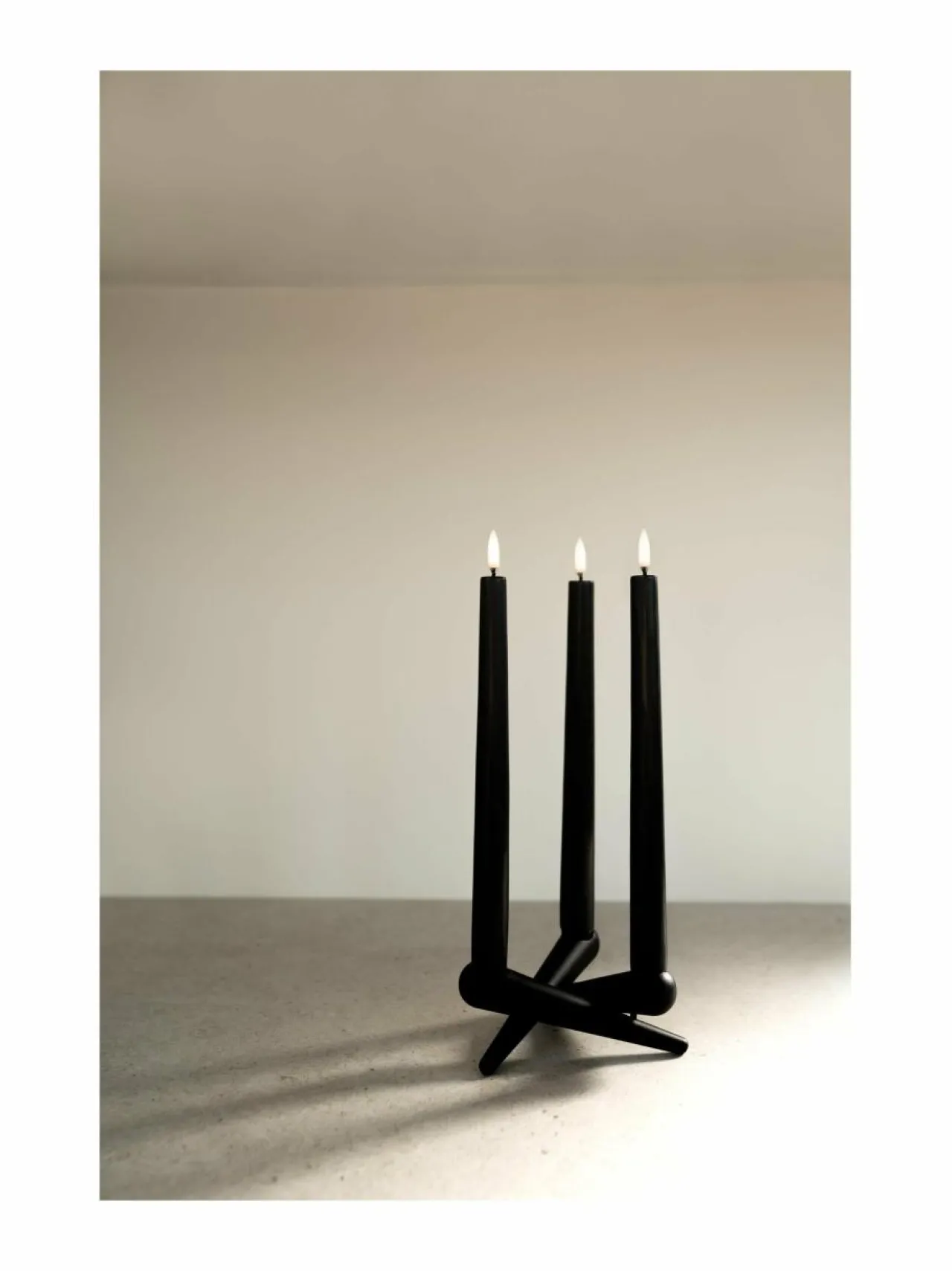 Jouluvalot<UYUNI Taper LED -pöytäkynttilä, 2 kpl BLACK