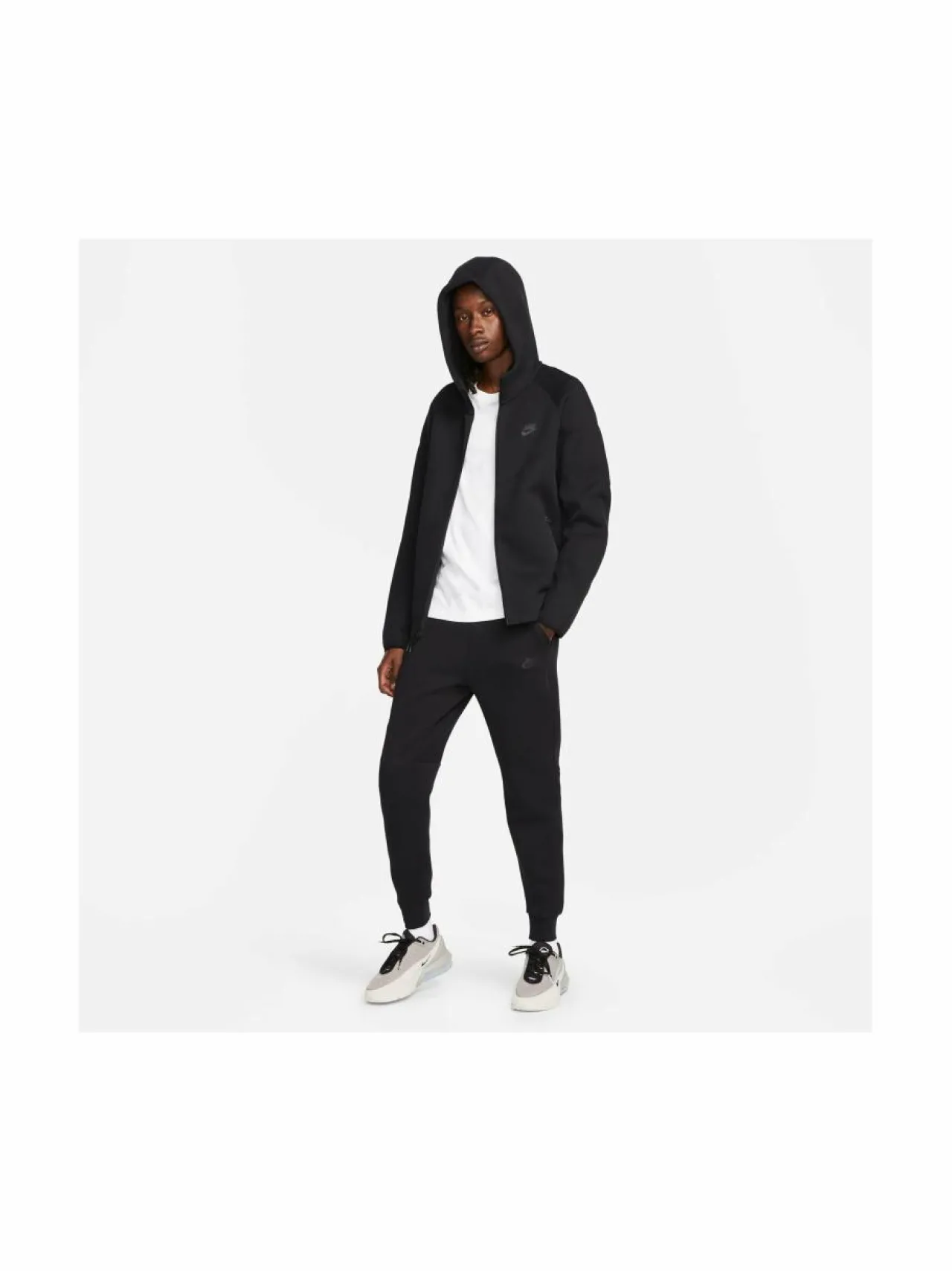 Paidat, Hupparit & Colleget<Nike Tech Fleece Windrunner -huppari 010 BLACK/BLACK