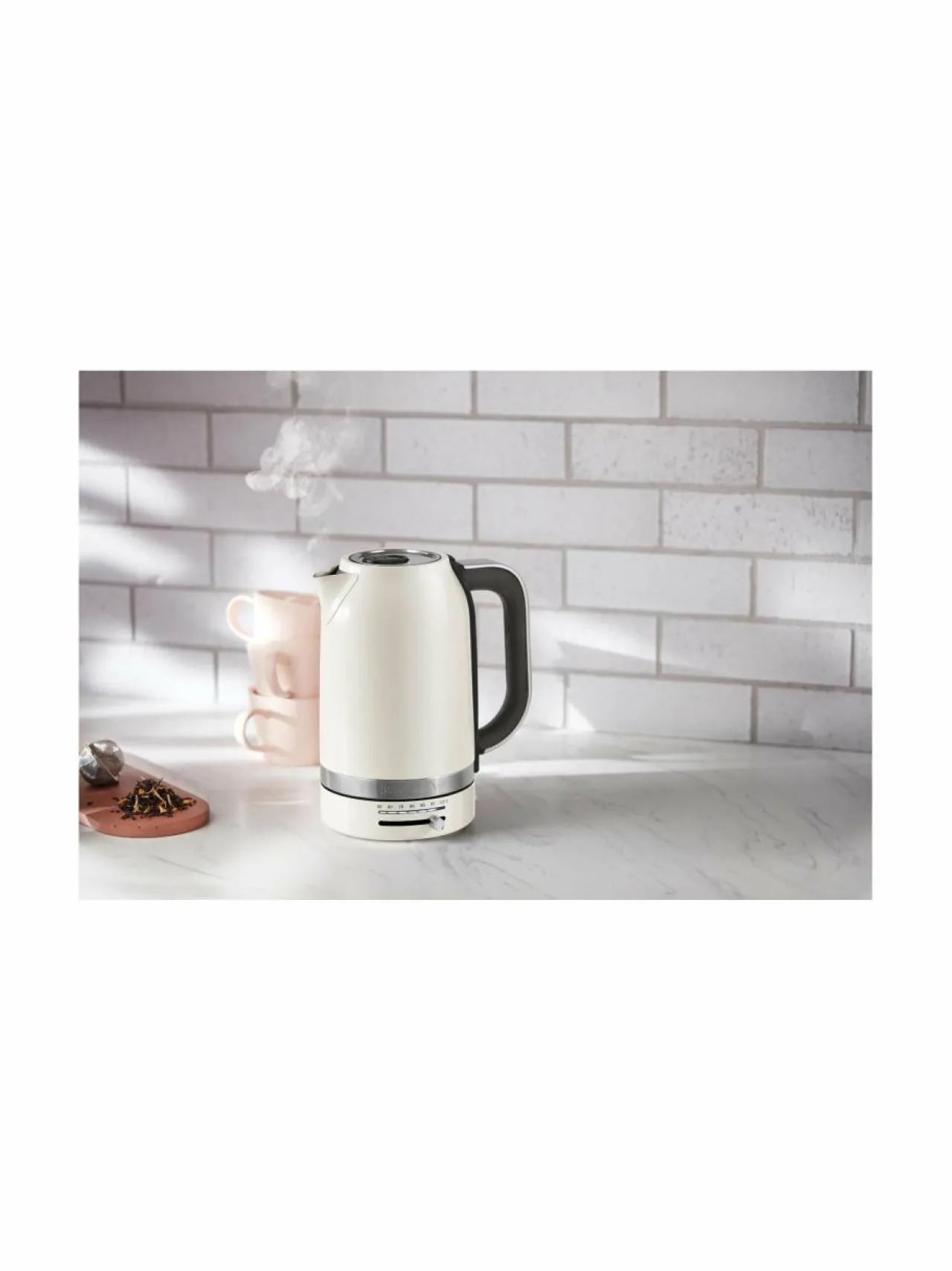 Kahvin- & Vedenkeittimet<KitchenAid Temp Control -vedenkeitin 1,7 l PORCELAIN