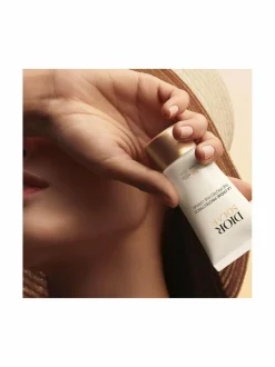 Aurinkotuotteet<DIOR The Protective Creme SPF 30 -aurinkosuojavoide