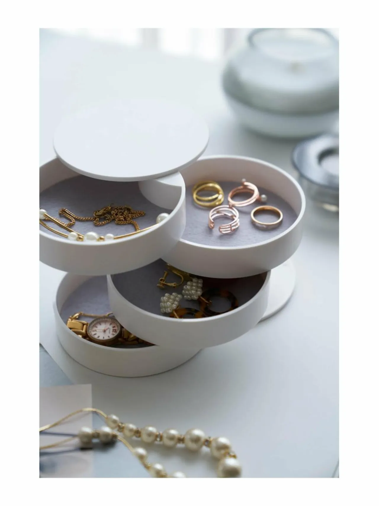 Säilytys<Yamazaki Tower Accessory Tray -korulipas WHITE