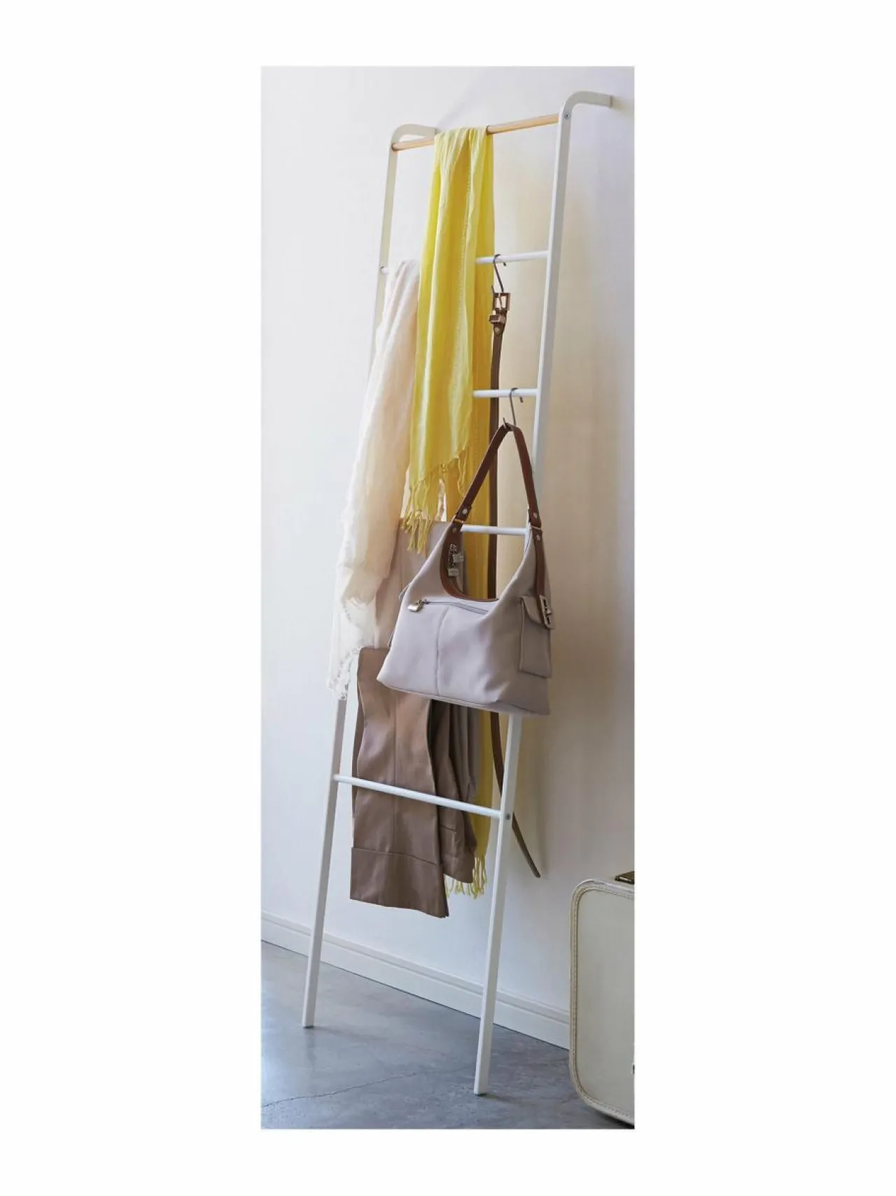 Yamazaki Tower Ladder -vaateteline 160 x 45 x 24 cm^ Naulakot & Koukut
