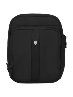 Laukut<Victorinox Travel Gear Travel Companion -olkalaukku 6 l MUSTA