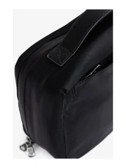 Toiletti- & Meikkilaukut<MMV Bags Traveler WashBag -toilettilaukku