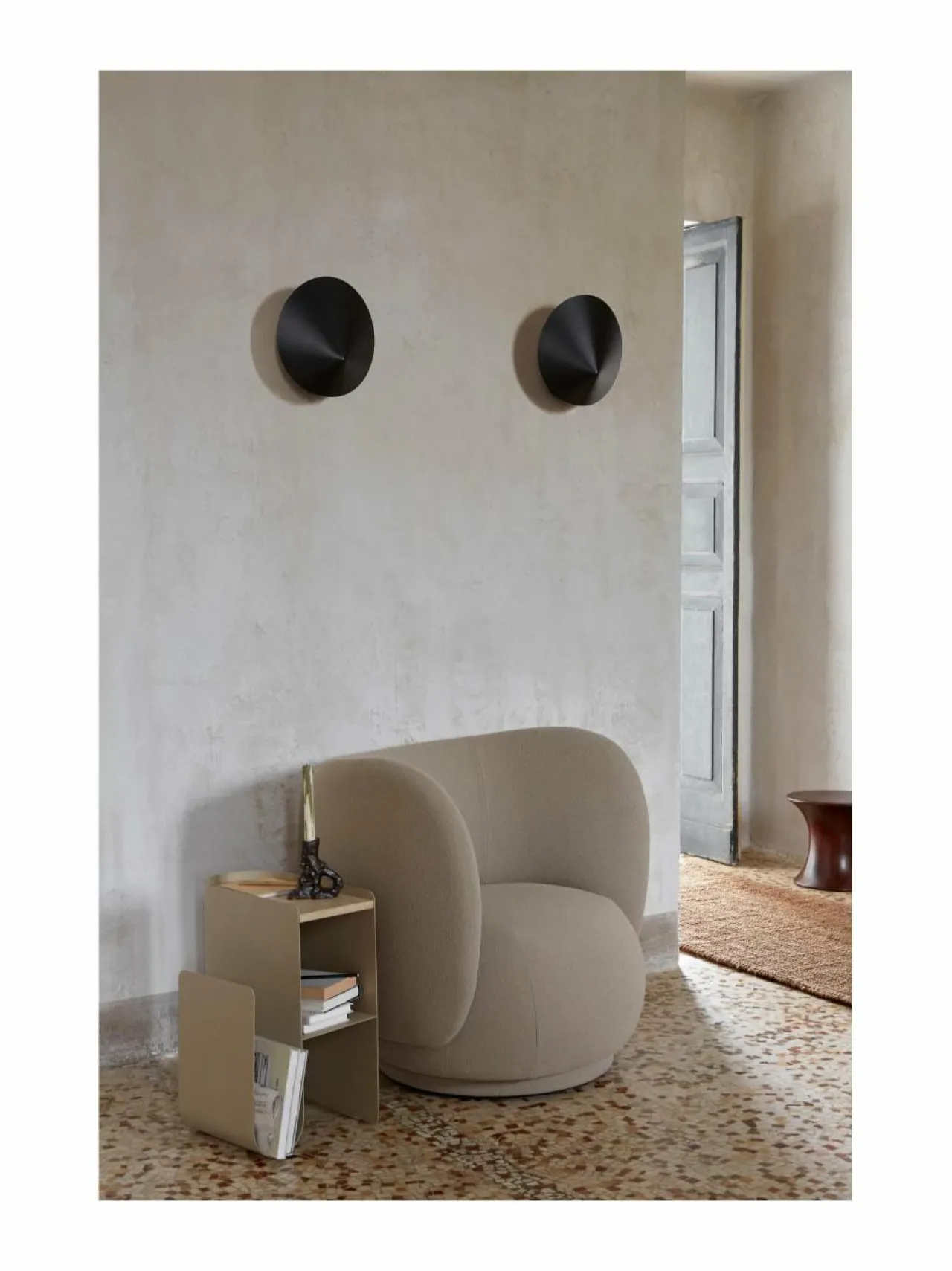 Ferm Living Vault-sivupöytä^ Pöydät
